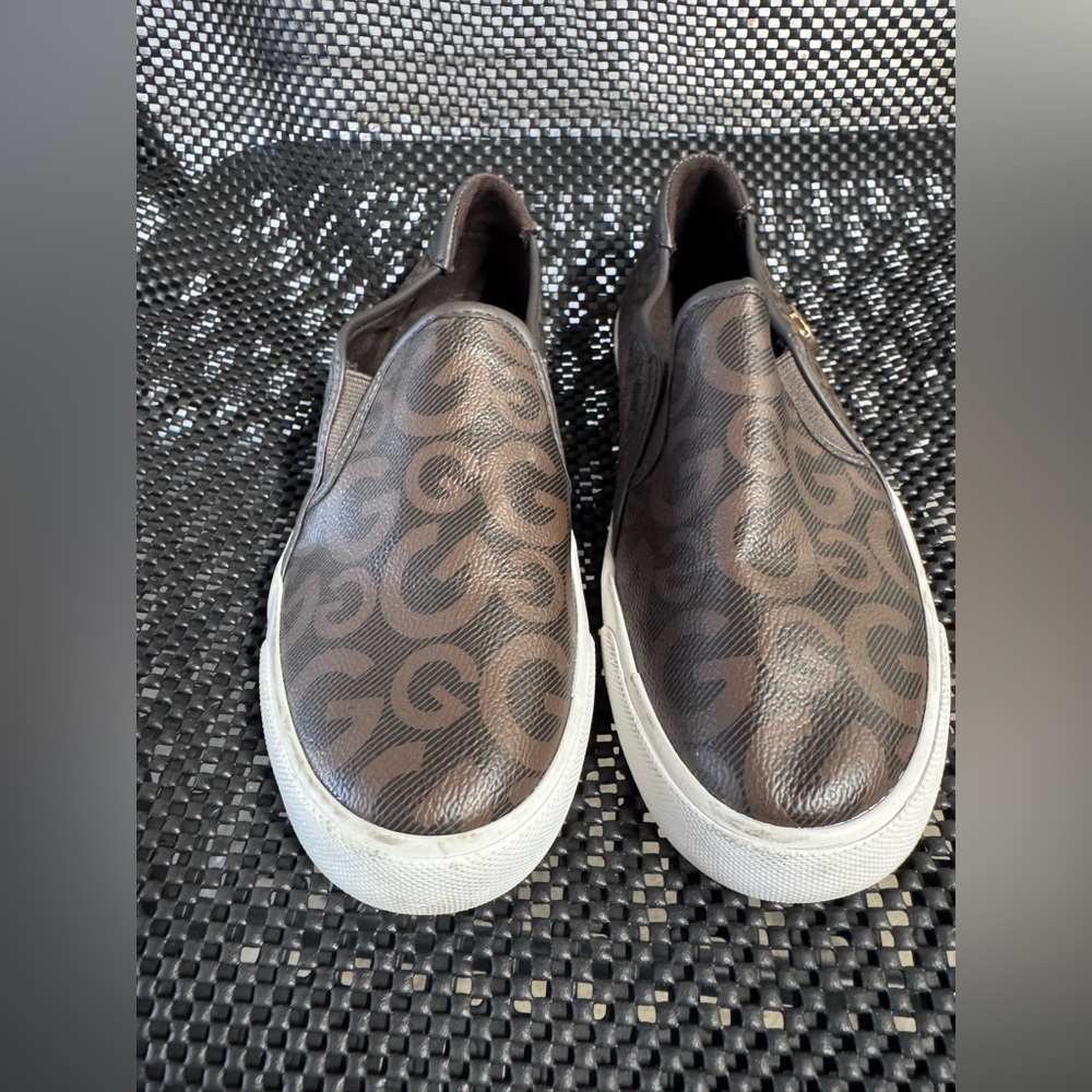 GBG Los Angeles Dark Brown Patterned Sneakers